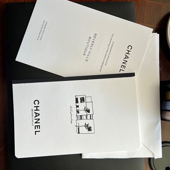 CHANEL NOTEBOOK- Blank Chanel Notebook 8.25”H x 5.10” W x .25” D White Pages NIE - Picture 3 of 16